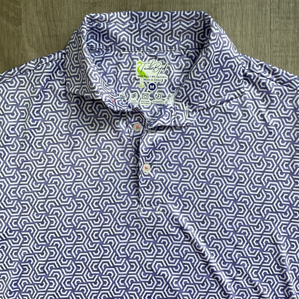 Taylor Byrd Medium patterned golf polo- NWT!